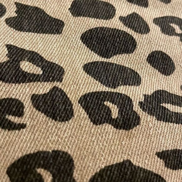 Almost Famous Mid rise stretch skinny leopard print cotton spandex denim… - Picture 3 of 9